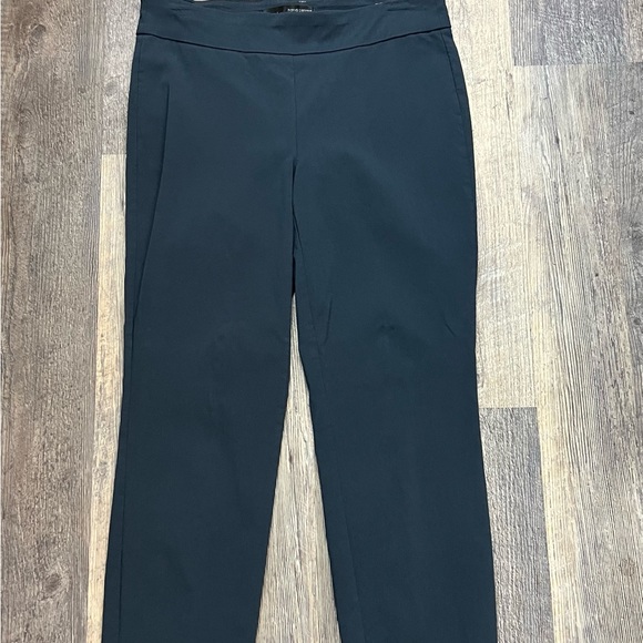 Navy Blue Harve Benard Stretch Capri Khakis Size 8 - Picture 5 of 5